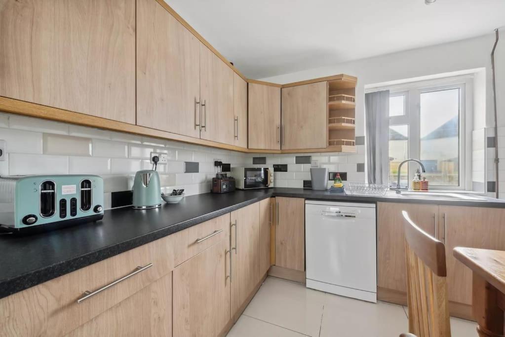 Hébergement de vacances 3 Bed House Up To Guests 7 In Oxford